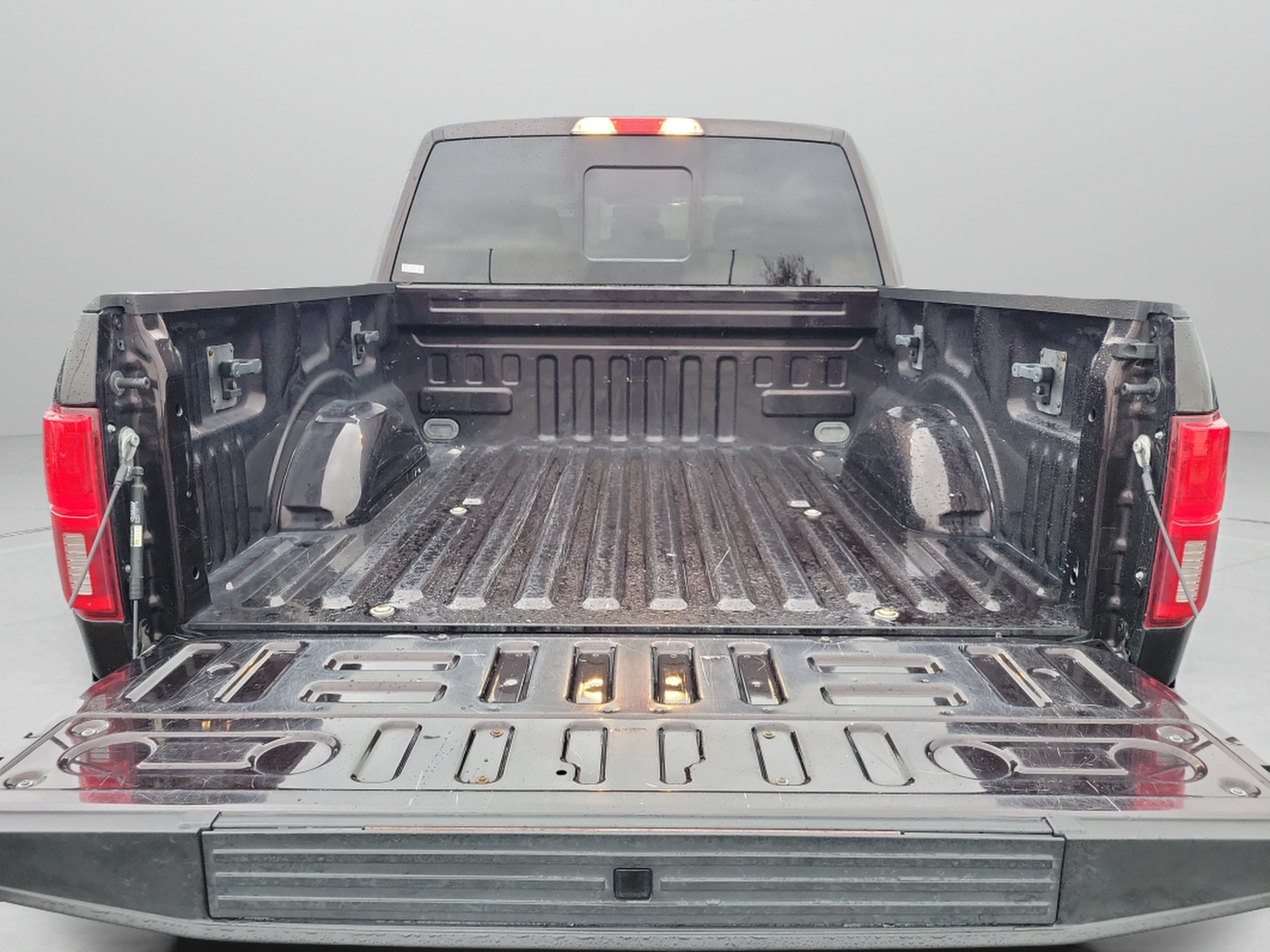 Used 2019 Ford F150 XLT w/ Equipment Group 302A Luxury AWD/4WD image 7