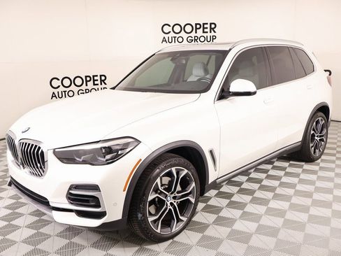 Used 2023 BMW X5 sDrive40i w/ Premium Package image 11