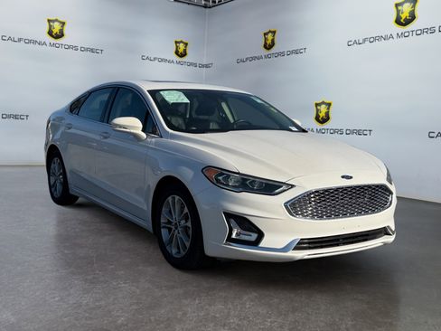 Used 2019 Ford Fusion Energi Titanium image 7