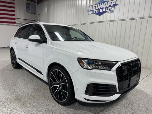Used 2020 Audi Q7 3.0T Prestige w/ Prestige Package image 4