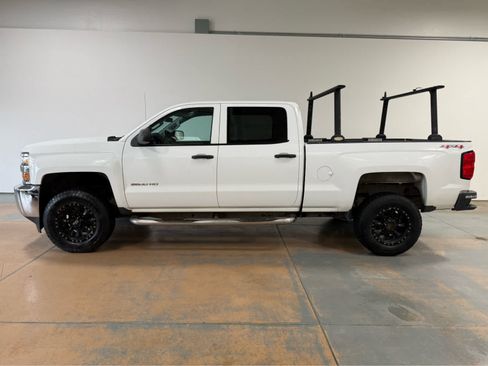 Used 2015 Chevrolet Silverado 2500 W/T w/ WT Convenience Package AWD/4WD image 2