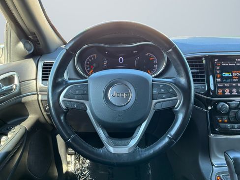 Used 2021 Jeep Grand Cherokee Limited RWD image 11