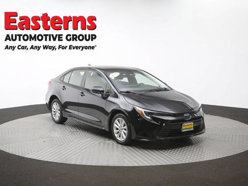 Used 2024 Toyota Corolla LE w/ LE Convenience Package FWD image 49
