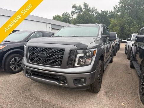 Used 2019 Nissan Titan SL AWD/4WD image 1