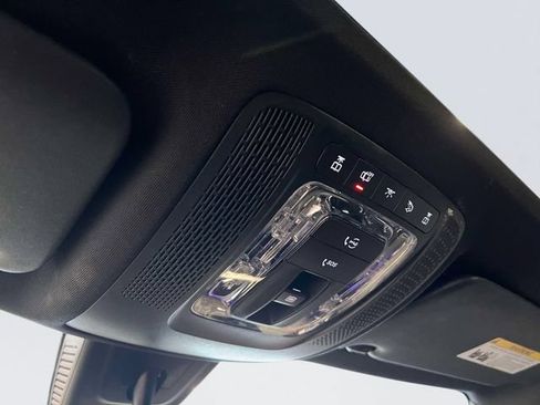 Certified 2022 Mercedes-Benz GLB 250 4MATIC image 32