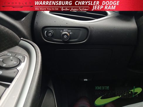 Used 2024 Chevrolet Malibu LT FWD image 31