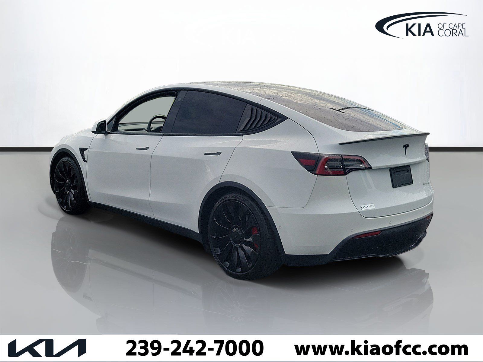 Used 2022 Tesla Model Y Performance AWD/4WD image 4