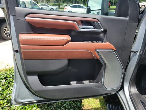 New 2026 GMC Sierra 2500 Denali Ultimate AWD/4WD image 9