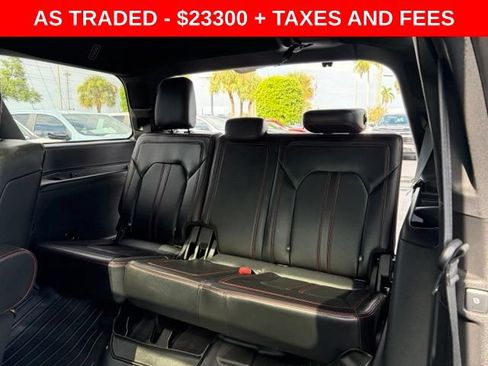 Used 2019 Ford Expedition Limited w/ Equipment Group 303A RWD image 16