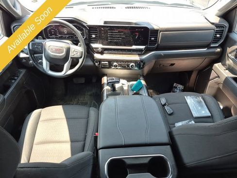 Used 2024 GMC Sierra 1500 Elevation w/ LPO, Elevation Black Package AWD/4WD image 8