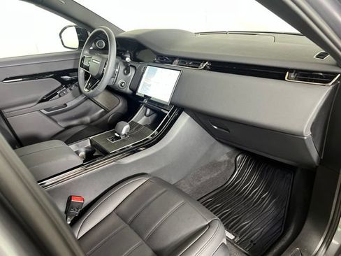 Used 2026 Land Rover Range Rover Evoque Dynamic SE AWD/4WD image 13