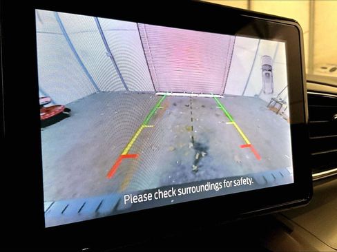 Certified 2022 Ford Explorer XLT w/ Equipment Group 202A image 20