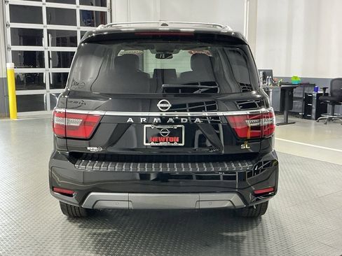 Used 2024 Nissan Armada SL w/ Captain's Chairs Package image 43
