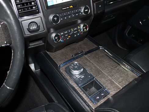 Used 2019 Ford Expedition Max Limited w/ Equipment Group 301A RWD image 25