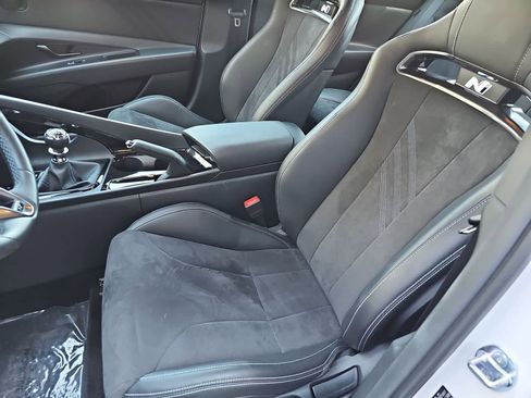Certified 2025 Hyundai Elantra N image 15