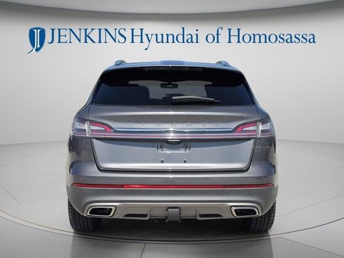 Used 2022 Lincoln Nautilus Reserve w/ Equipment Group 201A image 6