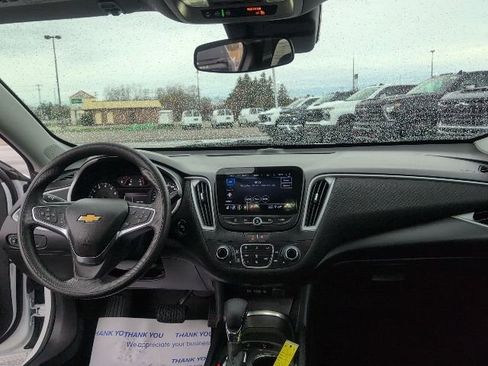 Used 2024 Chevrolet Malibu LT FWD image 35