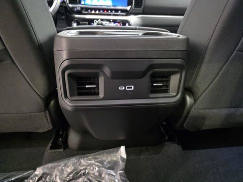 New 2025 Chevrolet Silverado 1500 LT w/ Z71 Off-Road Package image 26