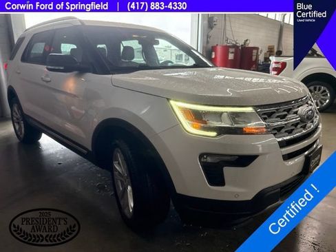 Used 2019 Ford Explorer XLT w/ Equipment Group 202A AWD/4WD image 4