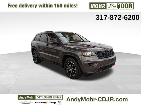 Used 2019 Jeep Grand Cherokee Trailhawk image 1