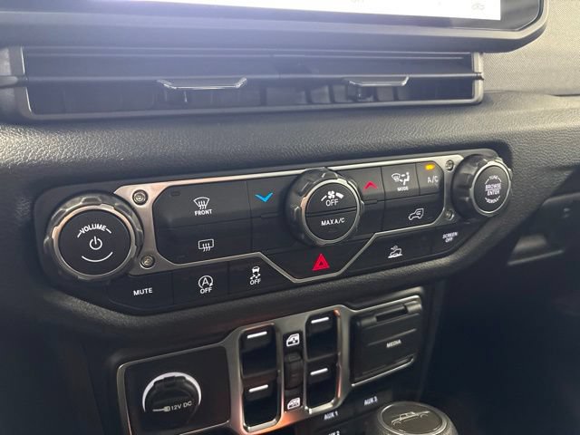 New 2026 Jeep Gladiator Sport AWD/4WD image 31