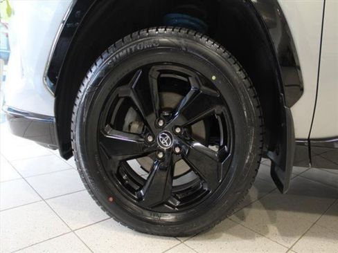 Used 2021 Toyota RAV4 XSE image 9