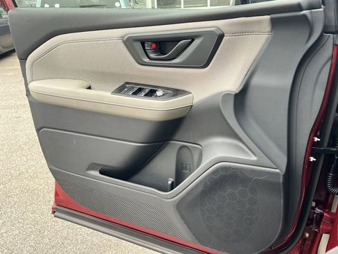 New 2026 Subaru Forester Premium AWD/4WD image 24