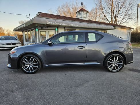 Used 2016 Scion tC image 8