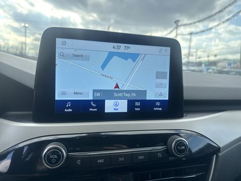 Used 2020 Ford Escape SEL image 27