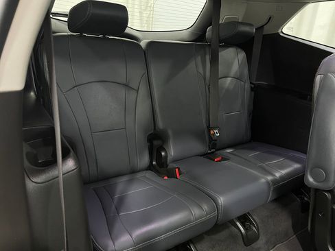 Used 2019 Buick Enclave Premium w/ Experience Buick Package image 34