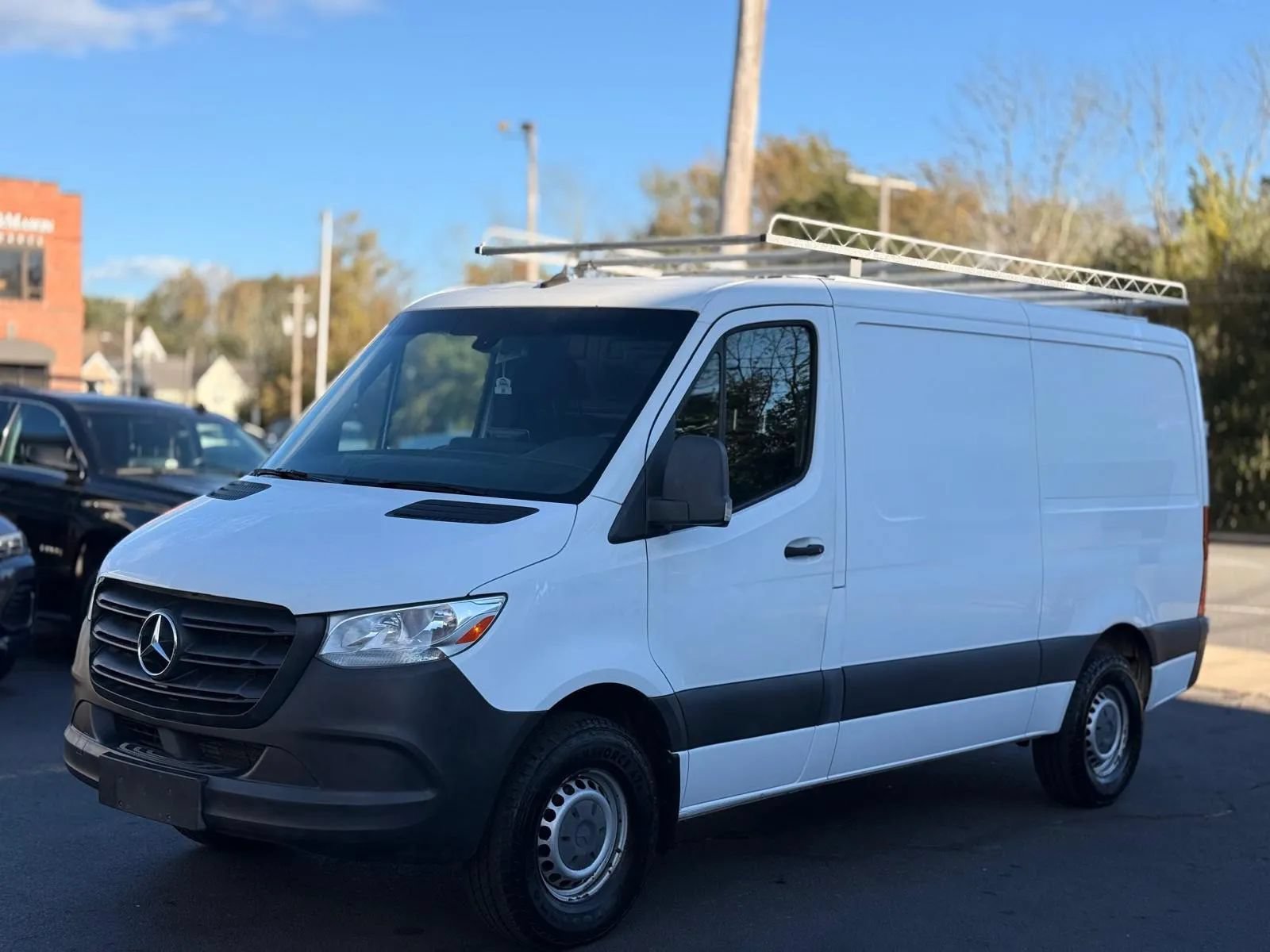 Used 2019 Mercedes-Benz Sprinter 144 Cargo image 5