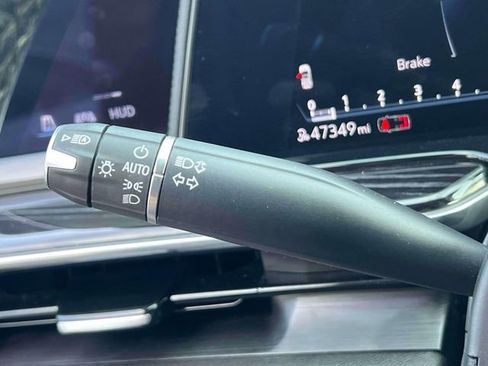 Used 2023 Cadillac Escalade ESV Sport w/ Touring Package image 25