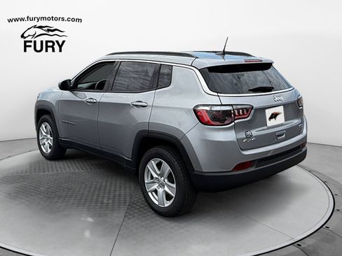 Used 2022 Jeep Compass Latitude AWD/4WD image 5