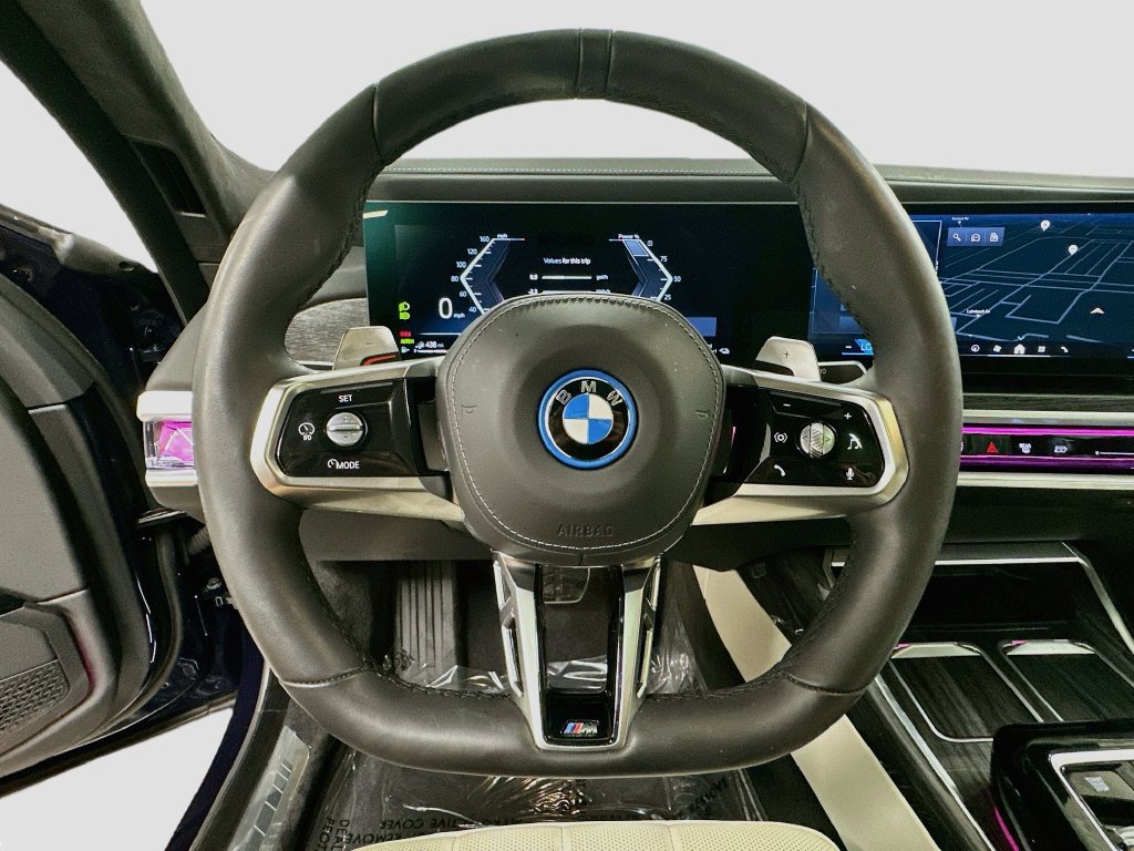 Used 2026 BMW 750e xDrive AWD/4WD image 12