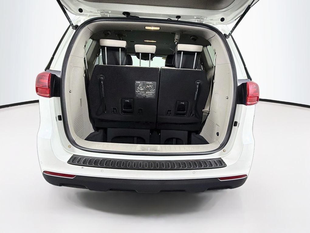 Used 2021 Kia Sedona EX FWD image 25