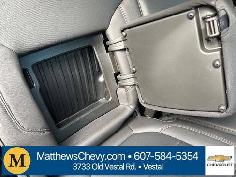 Used 2022 Chevrolet Silverado 1500 LTZ image 12