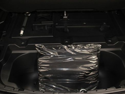 New 2026 Chevrolet Equinox EV RS image 38