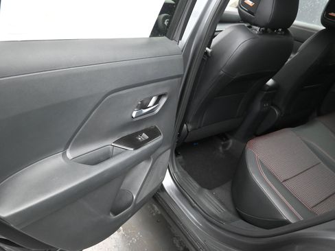 New 2026 Nissan Kicks SR w/ SR Premium Package FWD image 17