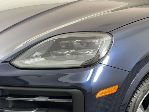 Certified 2026 Porsche Cayenne AWD/4WD image 13