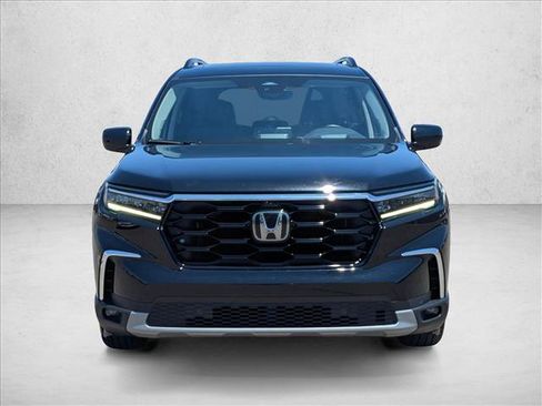 Used 2023 Honda Pilot Elite image 2
