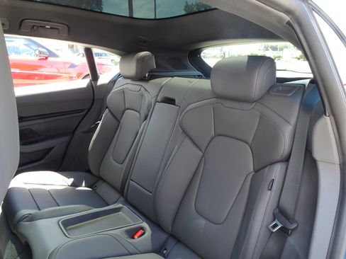 Used 2022 Porsche Taycan 4 Cross Turismo image 15