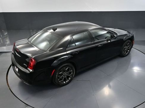 Used 2018 Chrysler 300 S image 54