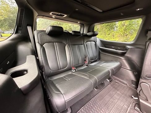 Used 2026 Jeep Grand Wagoneer Limited AWD/4WD image 33
