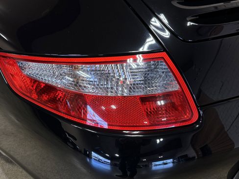 Used 2006 Porsche 911 Carrera S image 21