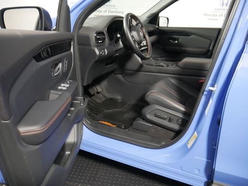 Used 2024 Honda Pilot TrailSport image 28