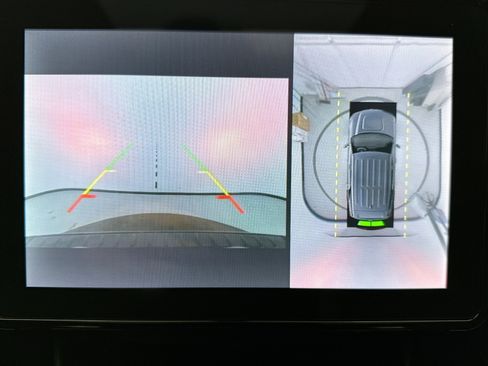 Used 2023 Ford Explorer ST-Line w/ Class IV Trailer Tow Package image 16