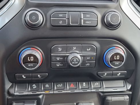 Used 2019 Chevrolet Silverado 1500 RST AWD/4WD image 24