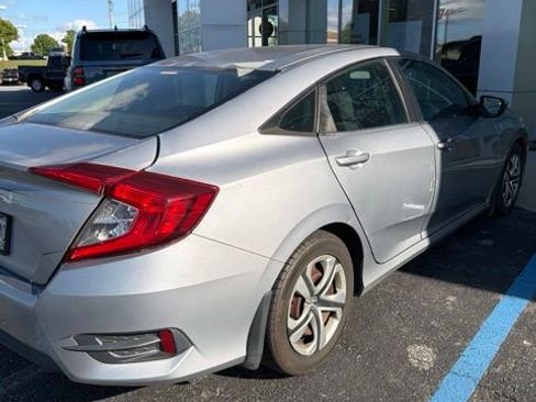 Used 2017 Honda Civic LX image 3