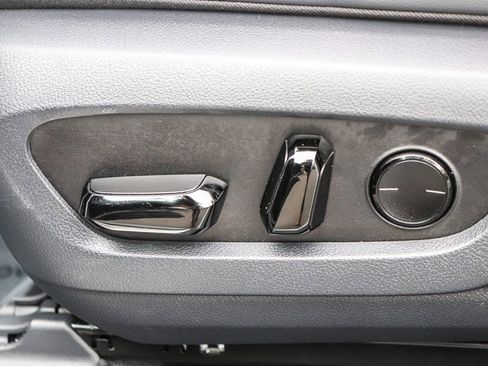 Used 2023 Lexus RX 350 Premium image 23