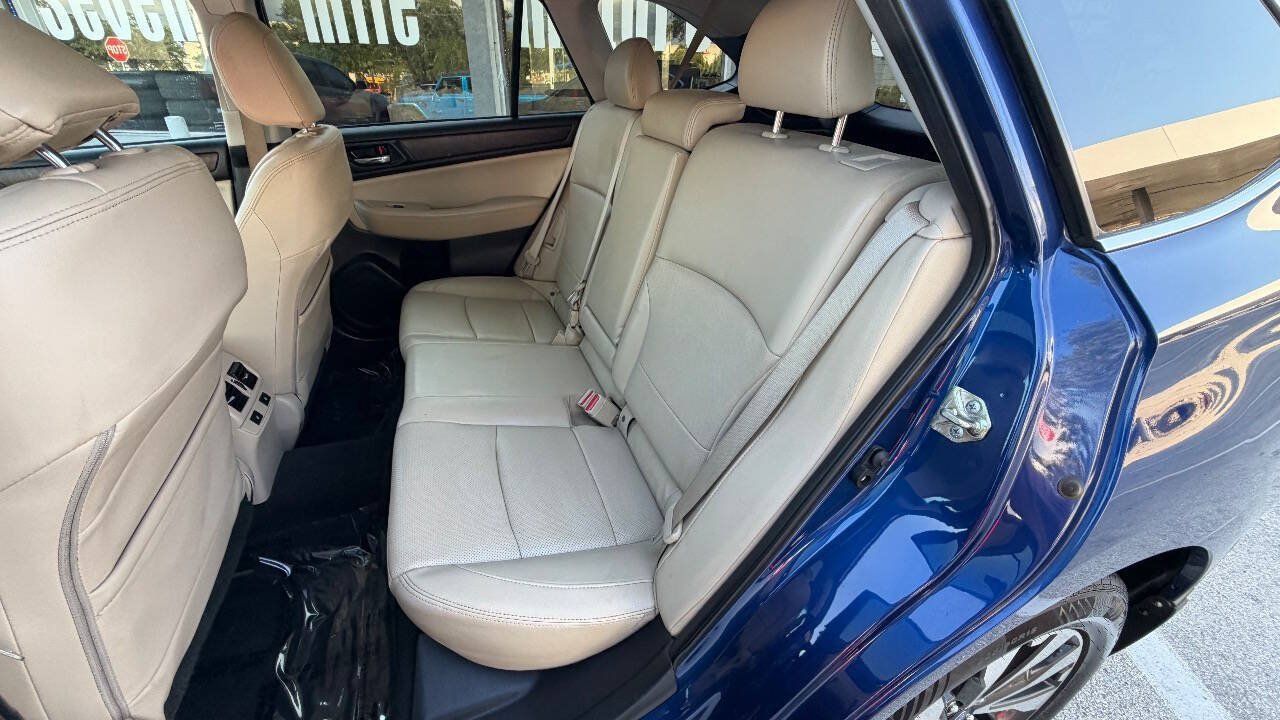 Used 2017 Subaru Outback 2.5i Limited AWD/4WD image 12